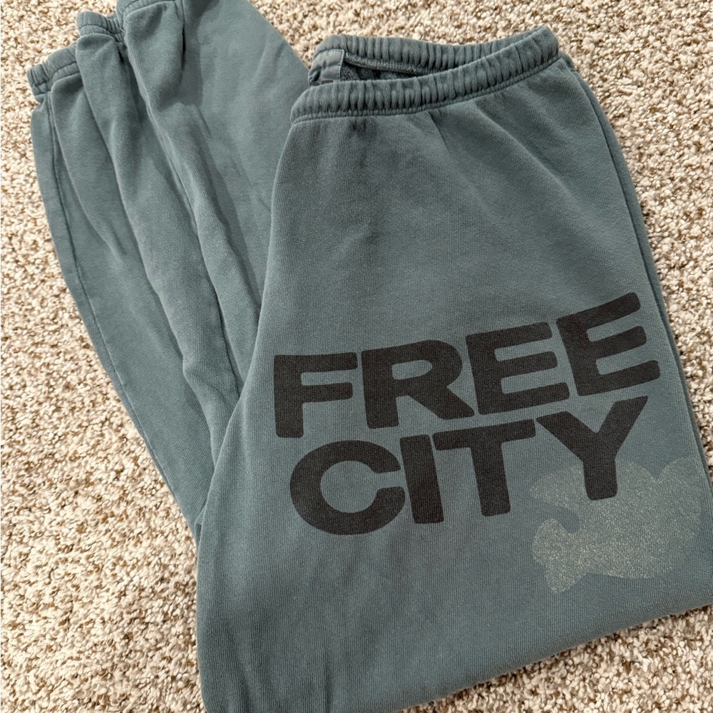 FREECITY SWEATPANTS M